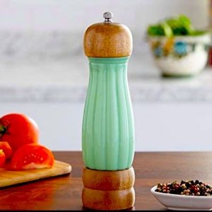 Pioneer Woman Rare Jadeite Pepper Mill Grinder